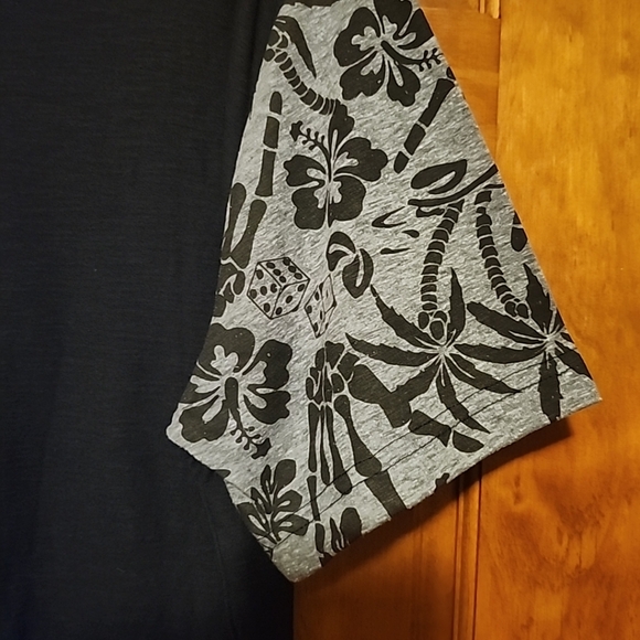 1775 short sleeve tee 100% cotton island design, tagless womans sz Large - NWT - Picture 3 of 12